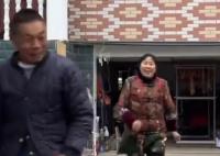 遠(yuǎn)嫁女兒驅(qū)車12小時(shí)回娘家過(guò)年 原因竟是這樣讓人激動(dòng)不已