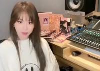 王心凌說別管我蹺二郎腿 網友評論實在是太搞笑了