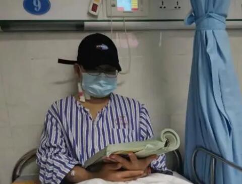 母親日跑8公里只為割腎救子 到底是什么情況?