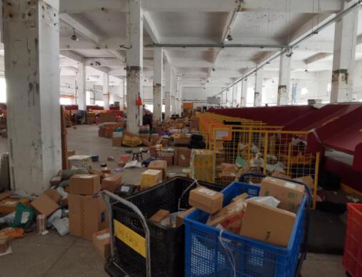 市民吐槽快遞延誤 客服:你投訴去吧 背后真相曝光簡(jiǎn)直太驚人了