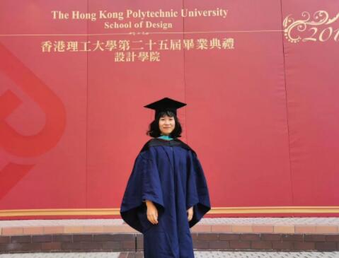 90后女孩奮斗14年從服務(wù)員到博士生 背后真相曝光簡直太驚人了