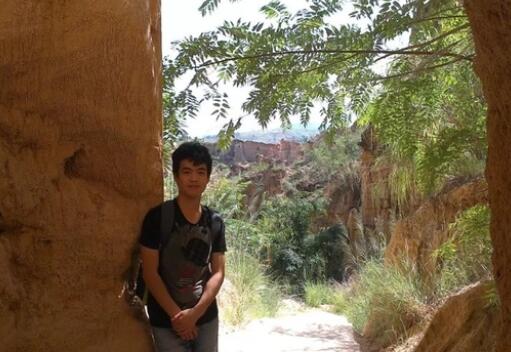 大學(xué)生送5年外賣(mài)還清40萬(wàn) 到底是什么情況?