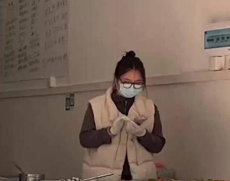 大廠裸辭賣盒飯女生:不會(huì)再去上班 到底是什么情況?