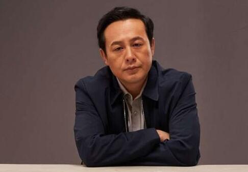 大學(xué)老師撞臉高啟盛 背后真相讓人震驚