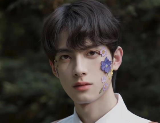 陳鶴一個(gè)人資料簡(jiǎn)介照片