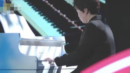 清華保潔阿姨身穿晚禮服彈奏鋼琴 原因竟是這樣實(shí)在是太意外了