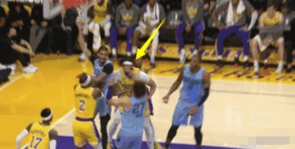 濃眉被打出血 背后真相曝光簡直太驚人了