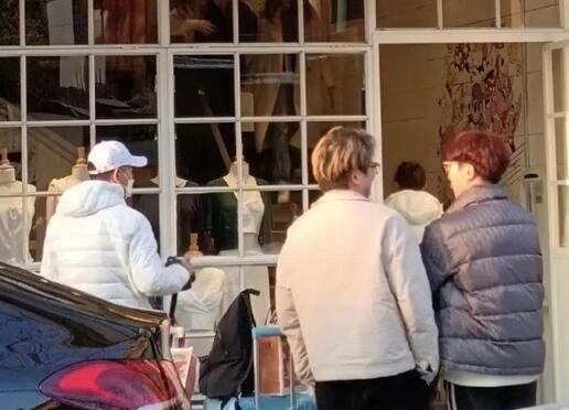 安福路居民吐槽網(wǎng)紅街拍 背后真相曝光簡直太驚人了