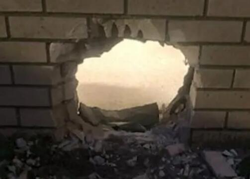 美國兩囚犯用牙刷挖洞越獄成功 真相曝光簡直太驚人了