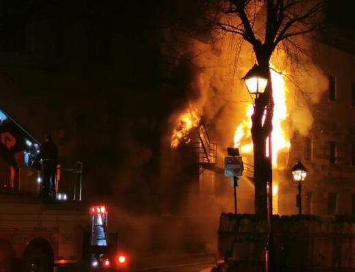 吳岸個(gè)人資料簡(jiǎn)介照片