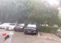 深圳暴雨:商場(chǎng)秒變“水簾洞” 真相曝光簡(jiǎn)直太驚人了