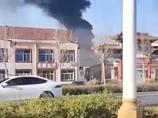 冷庫火災(zāi)逝者家屬:施工時有難聞氣味 真相揭露真的令人大吃一驚