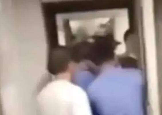 列車殺人案兇手疑將刀藏下腹過(guò)安檢 具體事件經(jīng)過(guò)是什么?