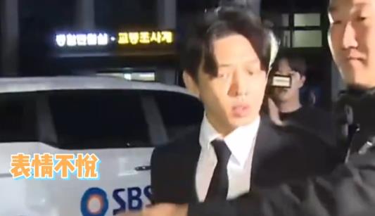 劉亞仁受訪時被路人潑水 照片曝光直接讓人吃驚