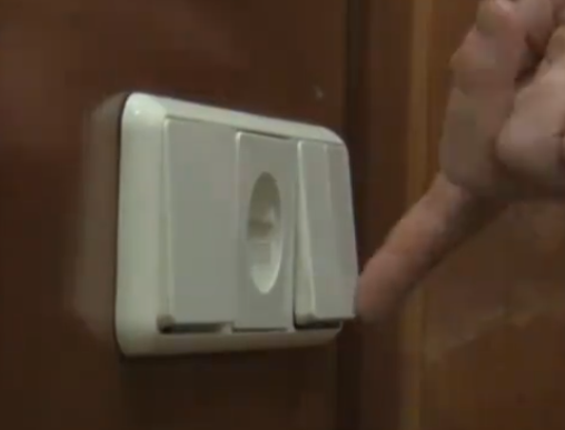 快遞員追求女客戶被拒凌晨持刀入室 真相曝光簡直太驚人了