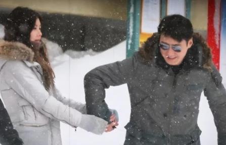 盤(pán)點(diǎn)那些與經(jīng)紀(jì)人在一起的明星 蕭敬騰求婚現(xiàn)場(chǎng)非常浪漫