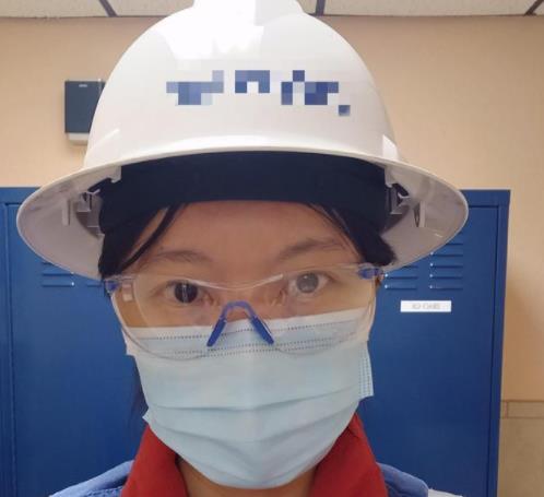 女生用一個魚缸做出海市蜃樓 經(jīng)過反復失敗終于成功了