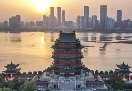 滕王閣門票被投訴“五花八門” 西南昌市政府近日已回復(fù)