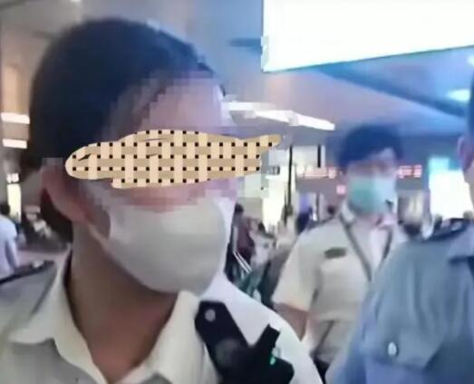 武昌火車站禁止農(nóng)民工帶瓦刀進(jìn)站 背后到底藏著什么隱情?