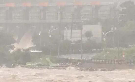 韓國暴雨已致近50人死亡或失蹤 背后原因簡直驚呆了眾人