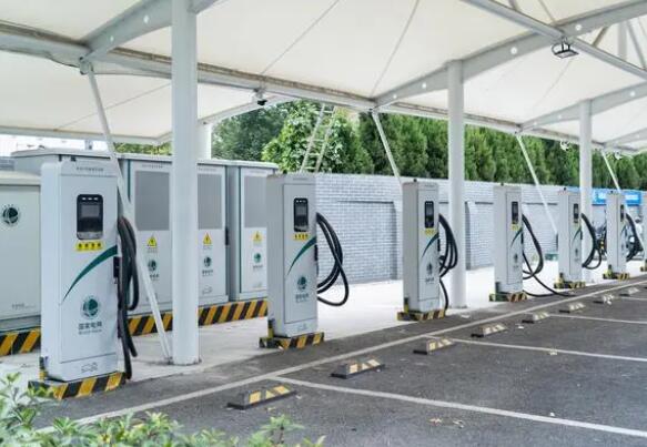 新能源汽車充電樁費用開始上漲 到底是什么情況?