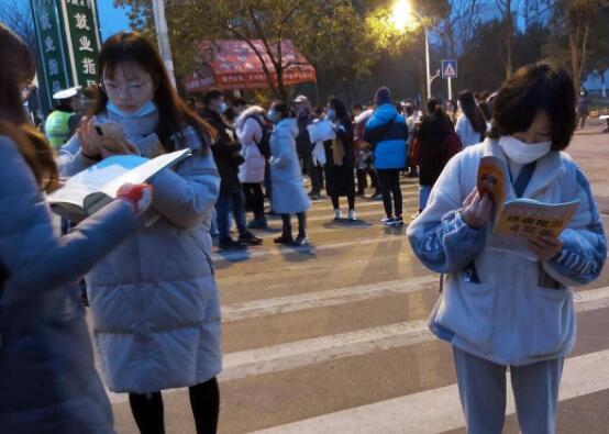 分?jǐn)?shù)線劃錯致高分考生落榜?當(dāng)?shù)鼗貞?yīng) 具體事件經(jīng)過是什么?