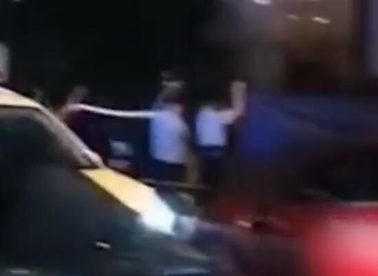 男子懷疑妻子出軌當(dāng)街捅死2人 事件始末是什么?