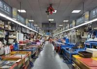 韓國釜山最著名海鮮市場生意冷清 真相曝光簡直太驚人了