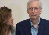 81歲美共和黨領(lǐng)袖發(fā)言時(shí)突然僵住 真相曝光簡(jiǎn)直太驚人了