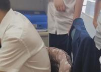 公司對(duì)賬差1分出動(dòng)5名會(huì)計(jì)幫核對(duì) 因?yàn)橘~目不平無法結(jié)賬