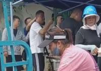 合肥10元盒飯姐重新開張 小孩不收錢