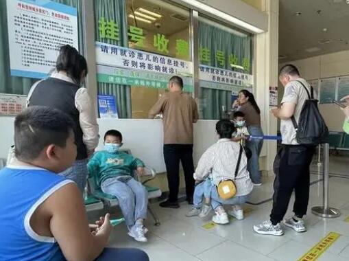 呼和浩特現(xiàn)雷暴哮喘 記者實(shí)探醫(yī)院 如何預(yù)防?