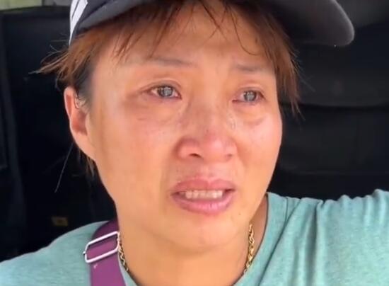 10元盒飯姐流淚稱不想再堅(jiān)持 認(rèn)為人心換人心不曾想如此心酸