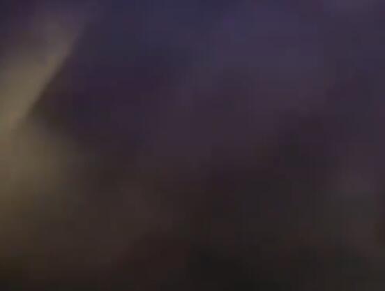 常州夜空現(xiàn)三角形不明飛行物 開廣角才能把輪廓拍出來