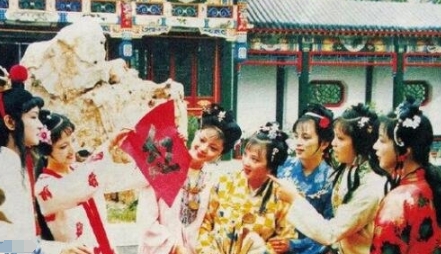 87版紅樓夢一共多少集?