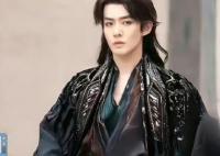 云秀行鄧為是男幾?