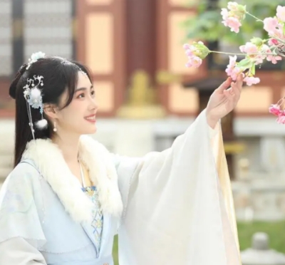 卿卿三思女主角是誰(shuí)扮演的?