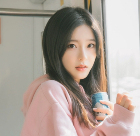 王嘉麗個(gè)人簡(jiǎn)歷 王嘉麗多大了有哪些代表作?