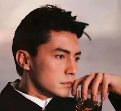 尊龍為什么不結(jié)婚生子?