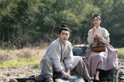 為有暗香來華戎舟是誰演的?