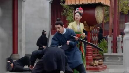 為有暗香來戎舟什么身份 戎舟喜歡華淺嗎?