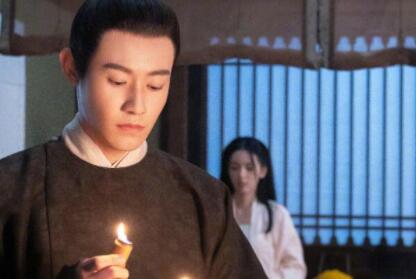 為有暗香來仲夜闌和仲家什么關(guān)系?