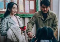 河邊的錯誤結(jié)局是be還是he?