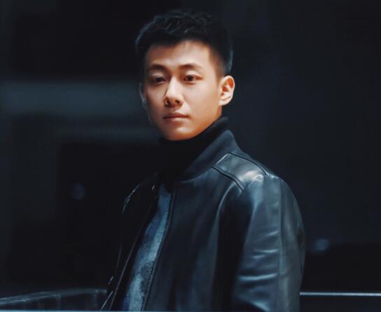 我要逆風去楊簡扮演者是誰 還演過什么?