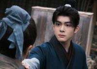 田耕紀(jì)男主是穿越的嗎?