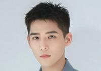 王安宇是誰捧出來的?