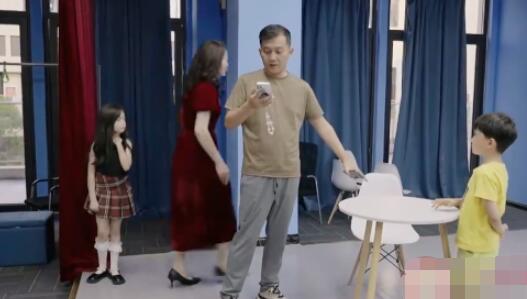 橫店兒童演員現(xiàn)狀是怎樣的 如何看待橫店童漂?