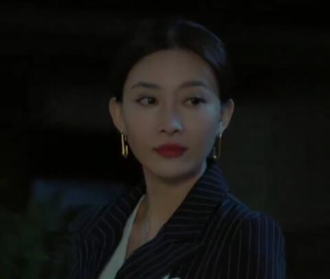 宣判里的蘇寒是誰扮演的?