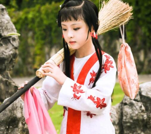 周漾玥個人資料簡介照片及身高