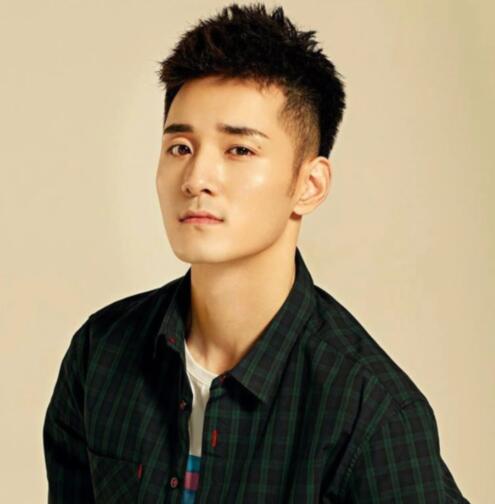 何奉天身高多少 何奉天個(gè)人資料